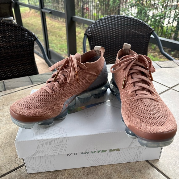 Like New with Box, Rose Gold Nike Air VaporMax Flyknit 2 - Picture 2 of 9